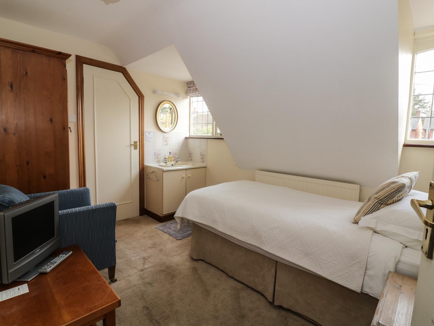 The Lodge Off High Street Hadleigh  Bagian luar foto