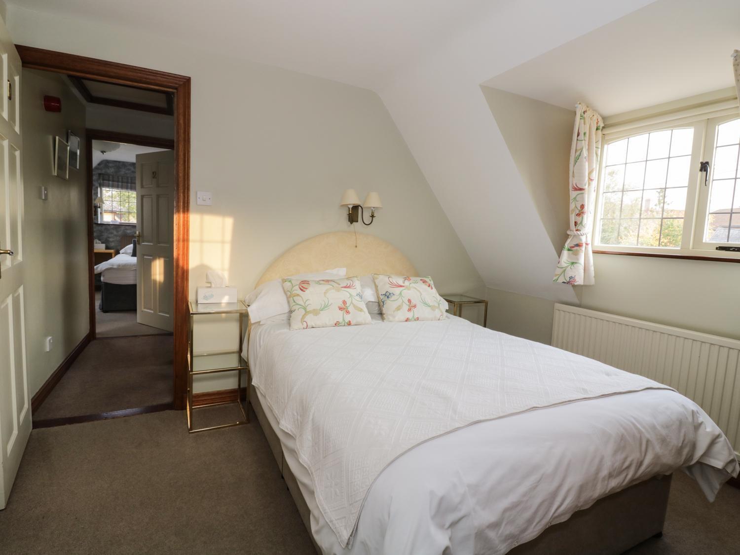 The Lodge Off High Street Hadleigh  Bagian luar foto